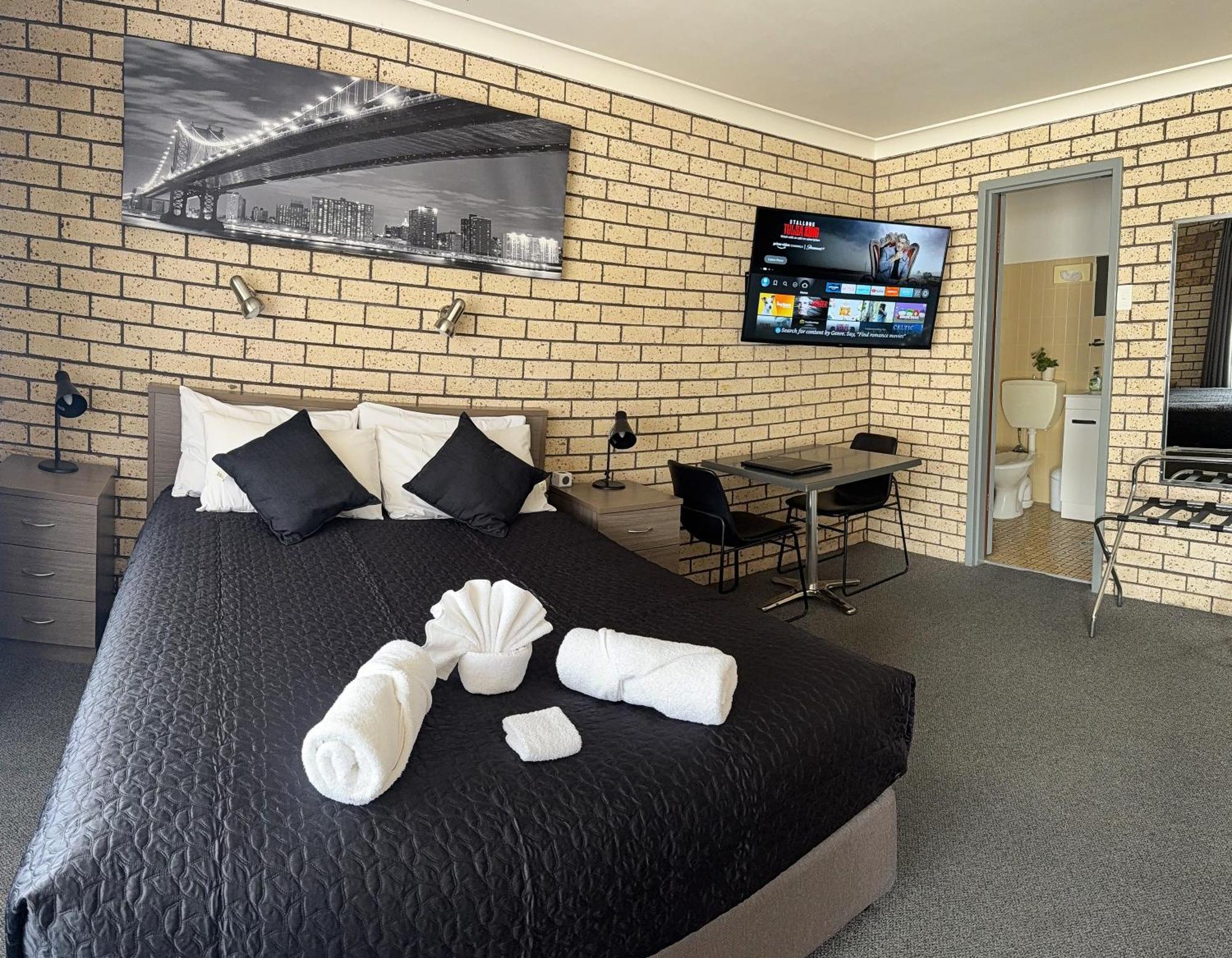 Cowra Crest Motel Ngoại thất bức ảnh