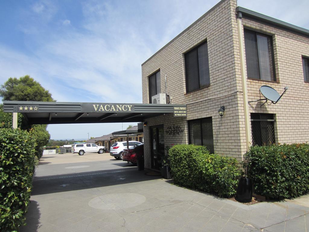 Cowra Crest Motel Ngoại thất bức ảnh