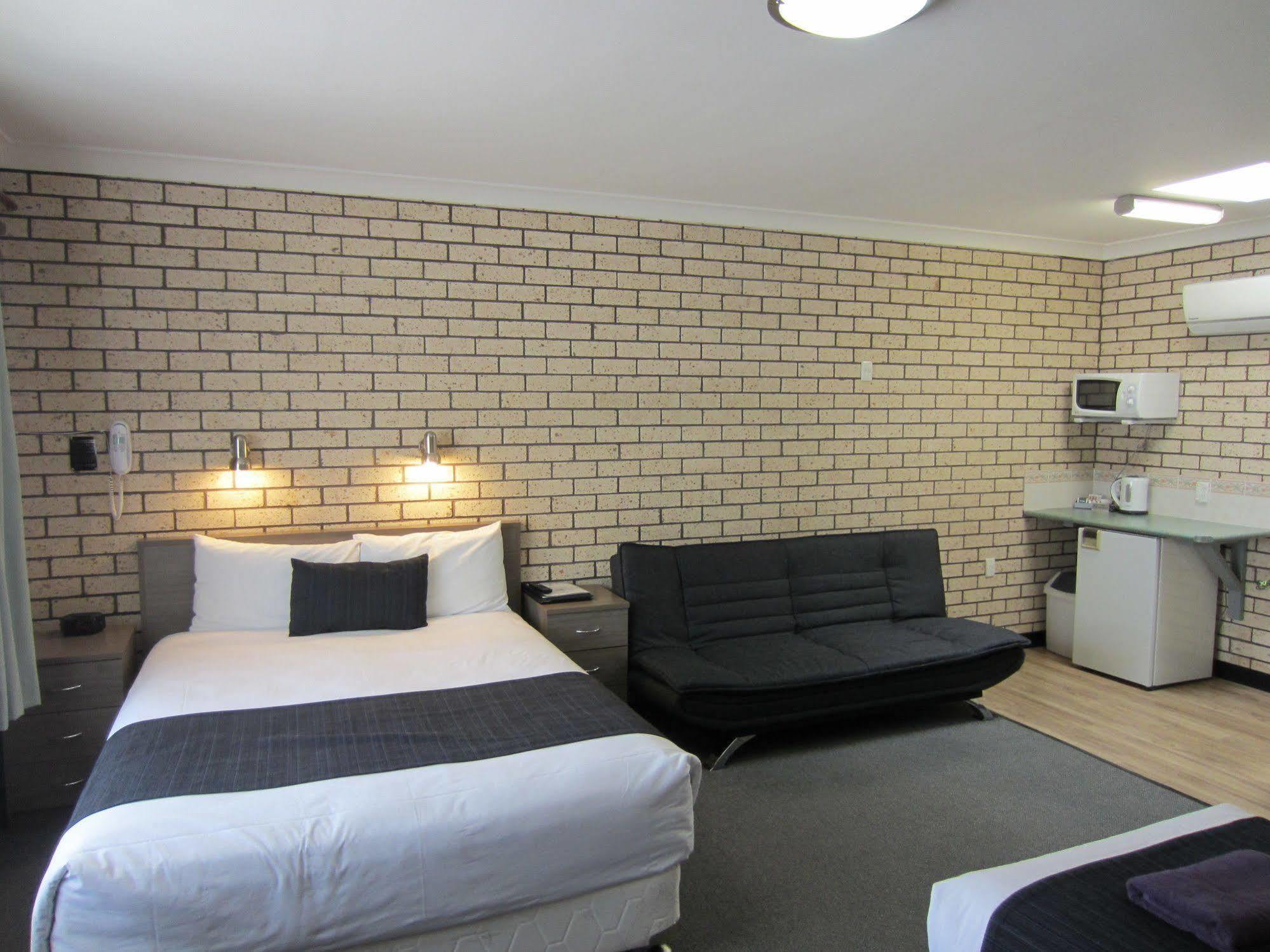Cowra Crest Motel Ngoại thất bức ảnh