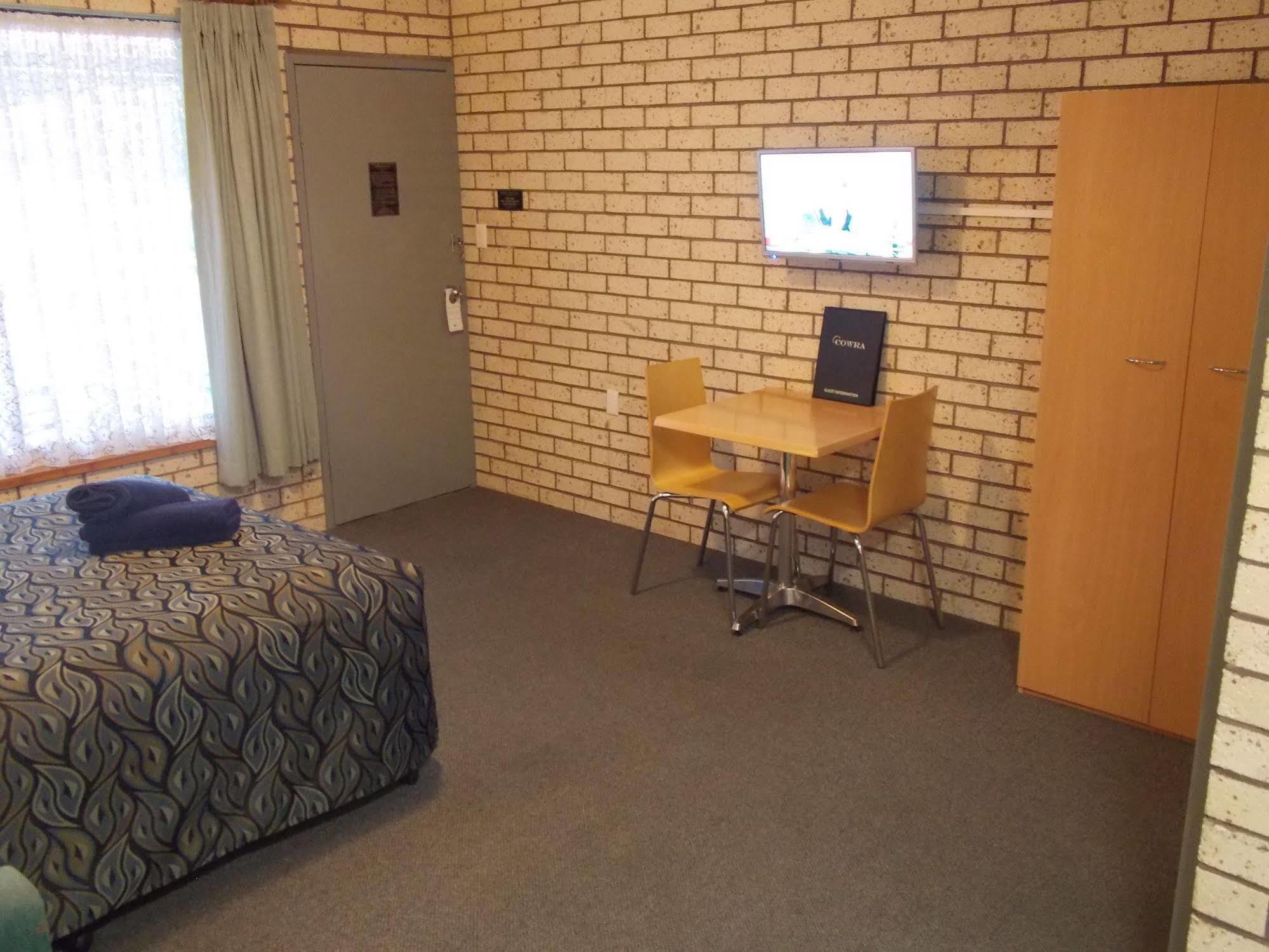 Cowra Crest Motel Ngoại thất bức ảnh