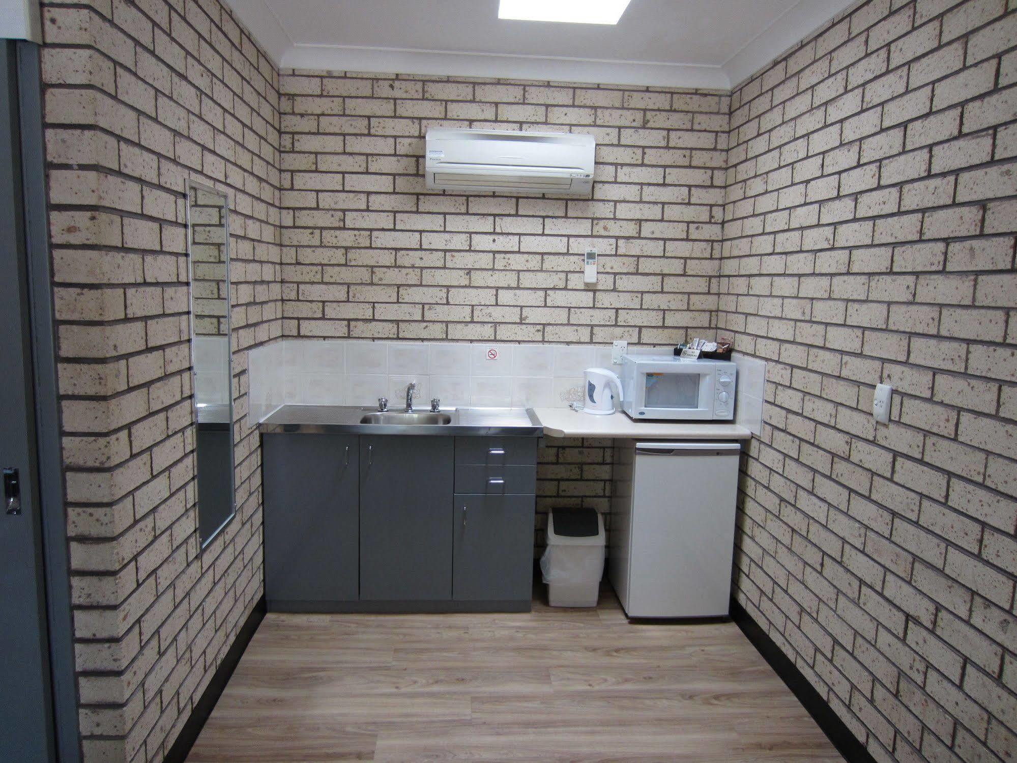 Cowra Crest Motel Ngoại thất bức ảnh