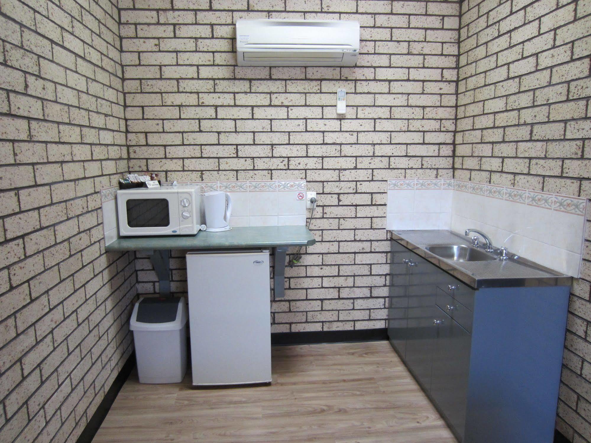 Cowra Crest Motel Ngoại thất bức ảnh