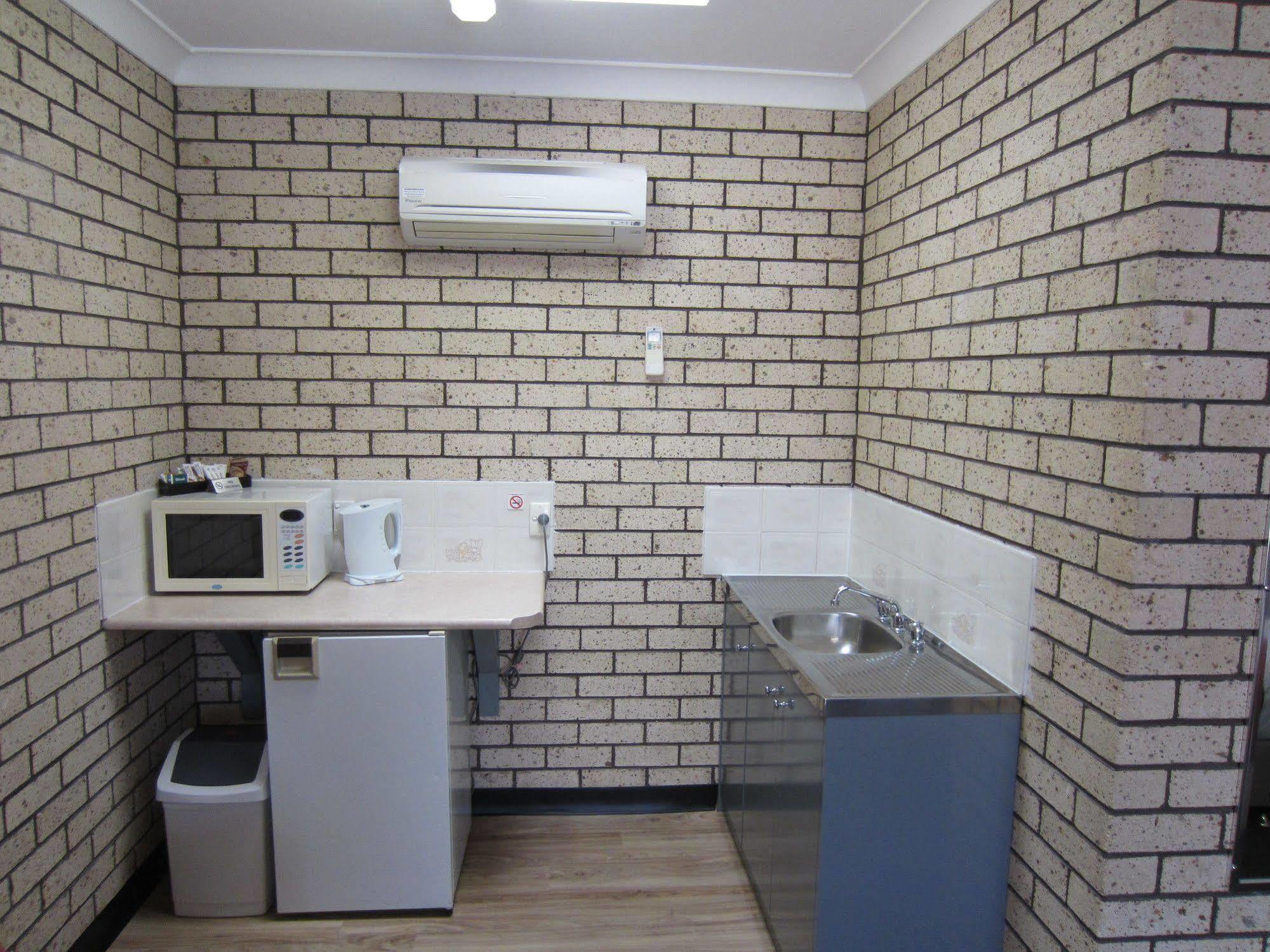 Cowra Crest Motel Ngoại thất bức ảnh