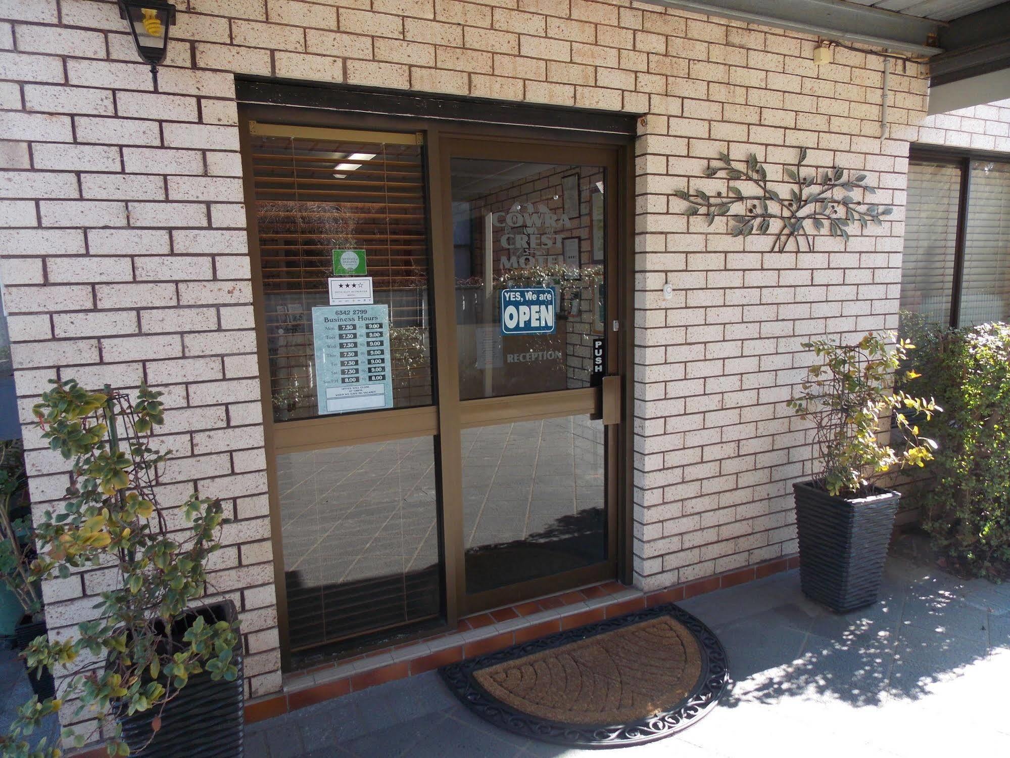 Cowra Crest Motel Ngoại thất bức ảnh